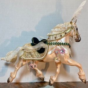 Breyer Holiday Horse Noelle 2008